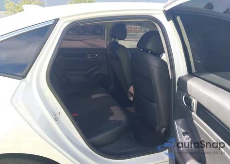 2024 Honda Civic Touring z USA, uszkodzony, nr VIN 2HGFE1F92RH335911